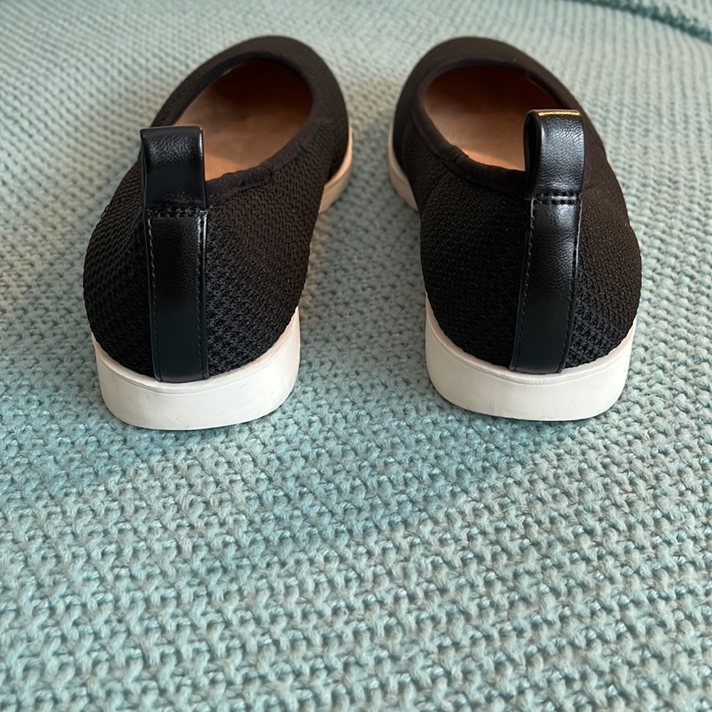 Life Stride Black Knit Slip-On Women's Flats - Picture 3 of 7